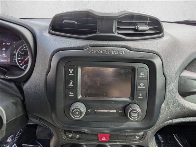 Used 2015 Jeep Renegade Latitude w/ Cold Weather Group image 15