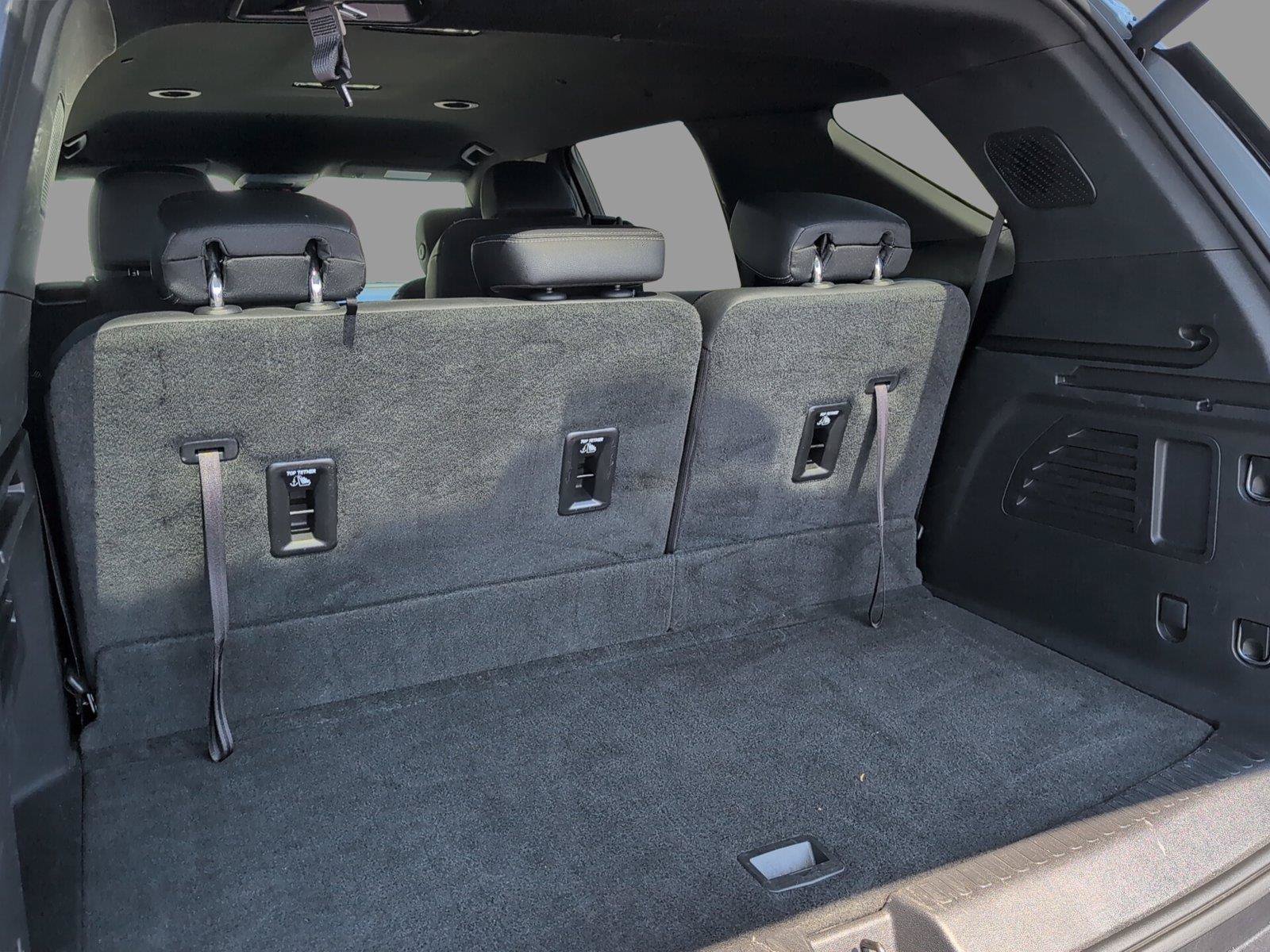 Certified 2025 Chevrolet Traverse LT FWD image 36