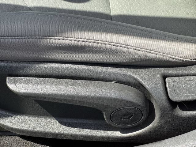 Used 2020 Hyundai Elantra SEL FWD image 28