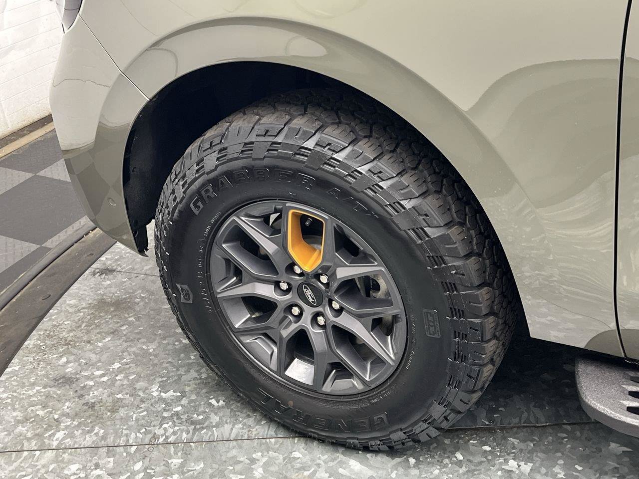 Used 2025 Ford Expedition Tremor AWD/4WD image 40