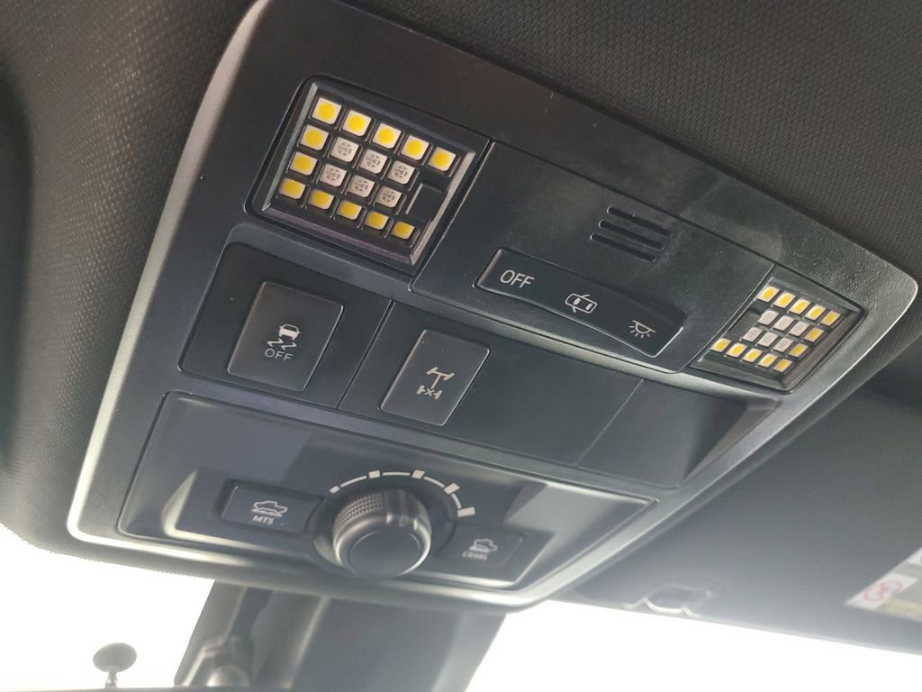 Used 2019 Toyota Tacoma TRD Off-Road image 27