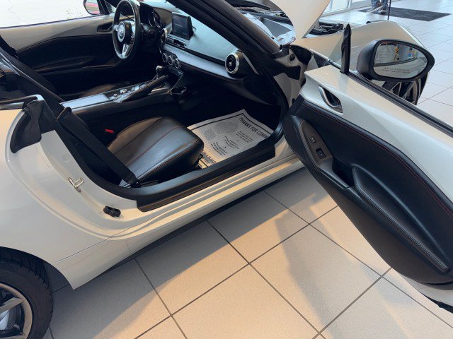 Used 2019 MAZDA MX-5 Miata Grand Touring RWD image 22