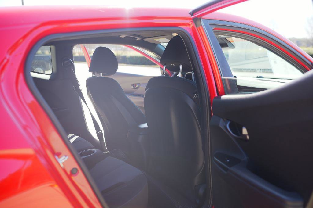 Used 2019 Hyundai Veloster 2.0 image 19