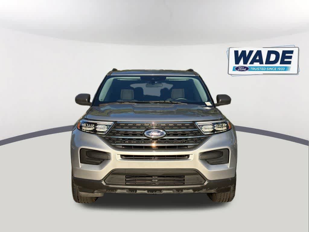 Used 2023 Ford Explorer XLT RWD image 2