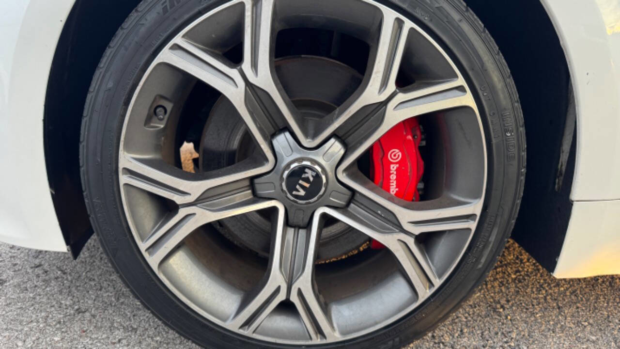Used 2020 Kia Stinger GT2 image 30