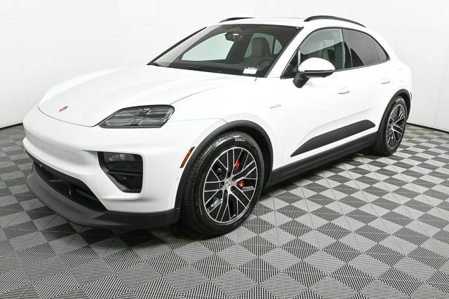 New 2025 Porsche Macan 4S Electric