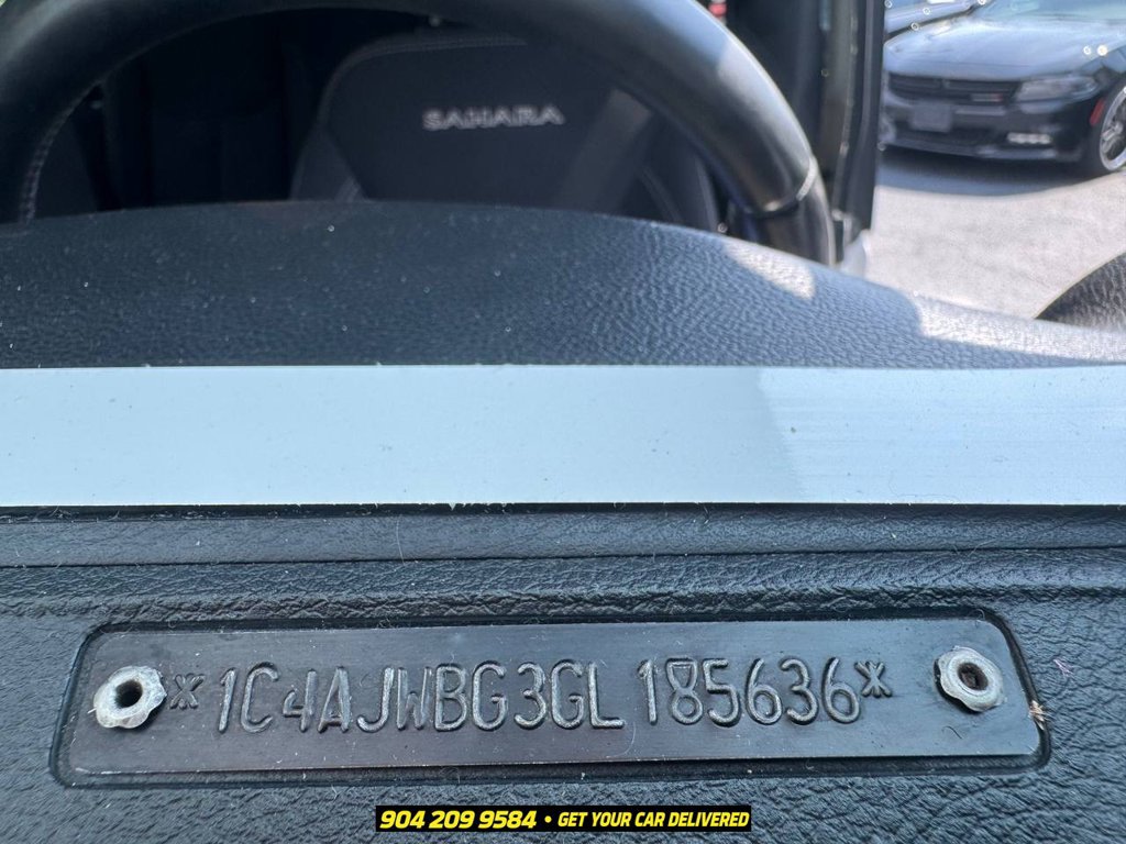 Used 2016 Jeep Wrangler Sahara w/ Connectivity Group AWD/4WD image 36