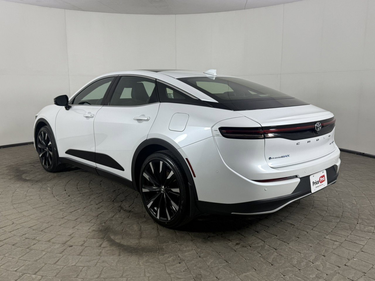 Used 2026 Toyota Crown Platinum image 5