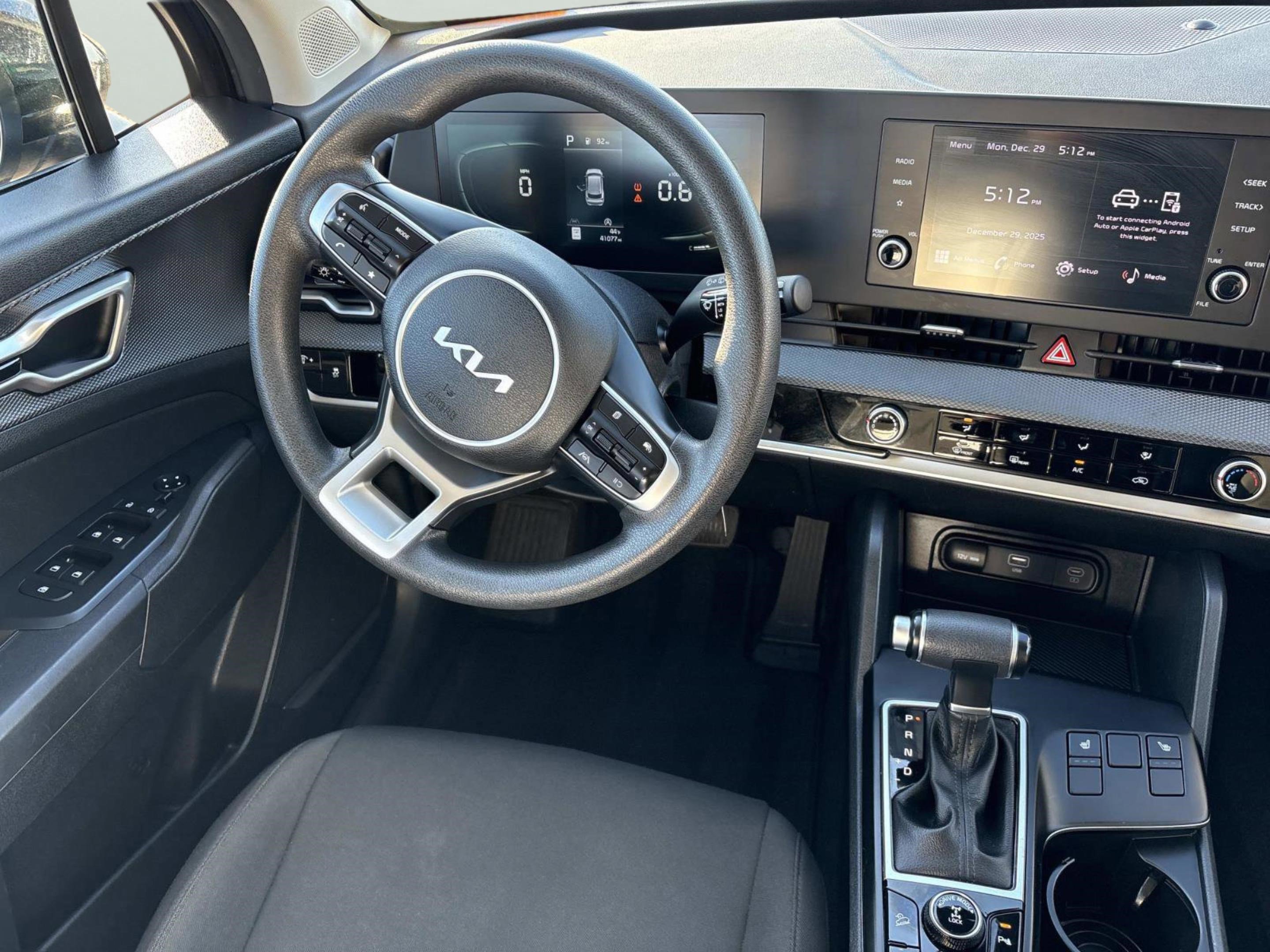 Used 2024 Kia Sportage LX image 13