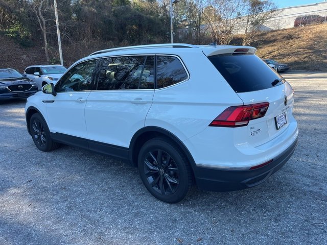 Used 2024 Volkswagen Tiguan SE image 38