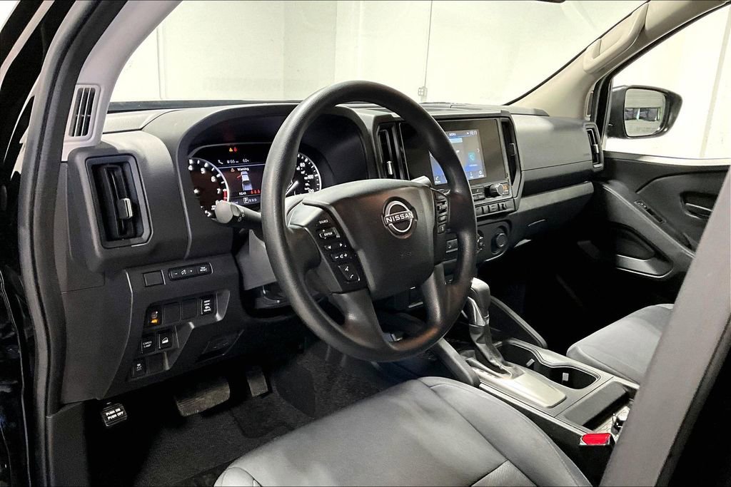 Used 2025 Nissan Frontier S w/ S Utility Package image 16