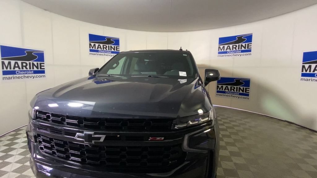 Used 2024 Chevrolet Suburban Z71 w/ Luxury Package AWD/4WD image 5