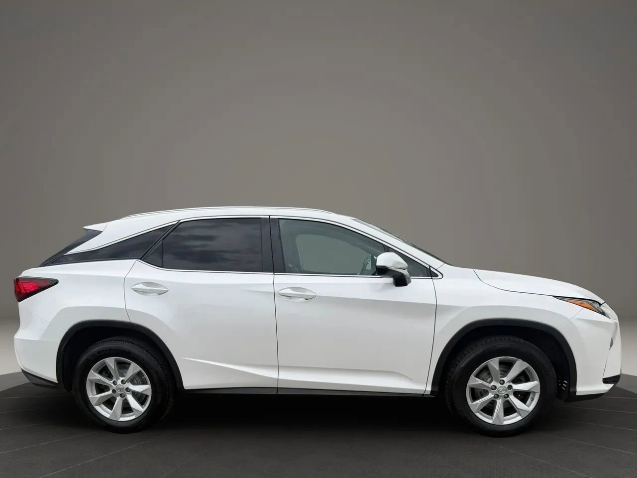 Used 2016 Lexus RX 350 AWD w/ Premium Package image 4