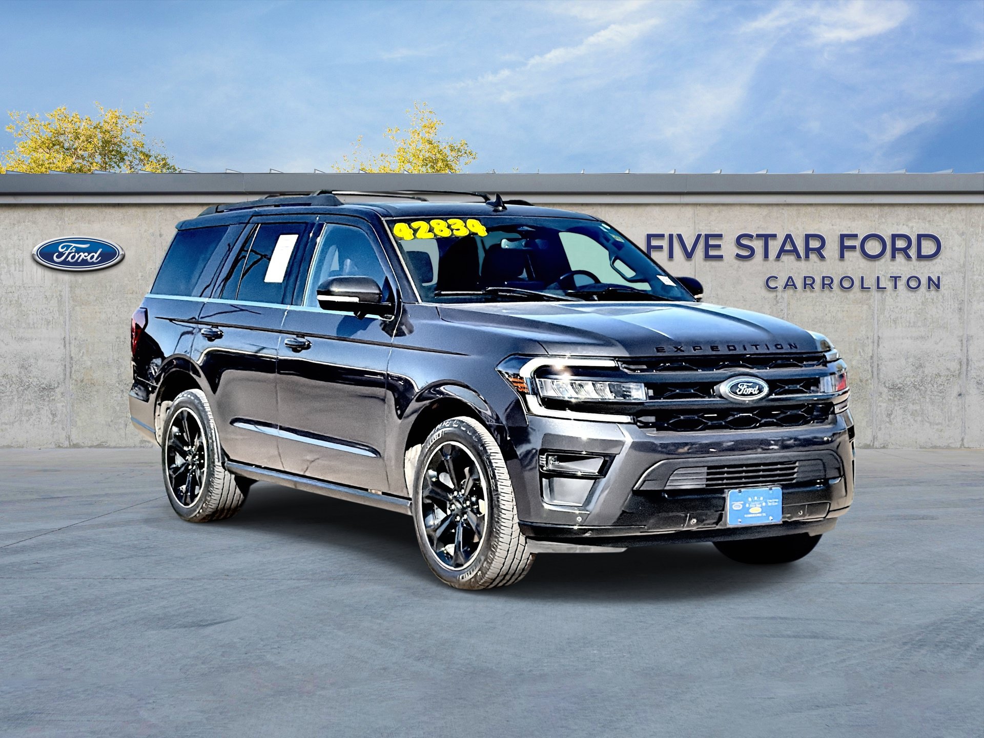 Certified 2023 Ford Expedition Limited RWD image 1