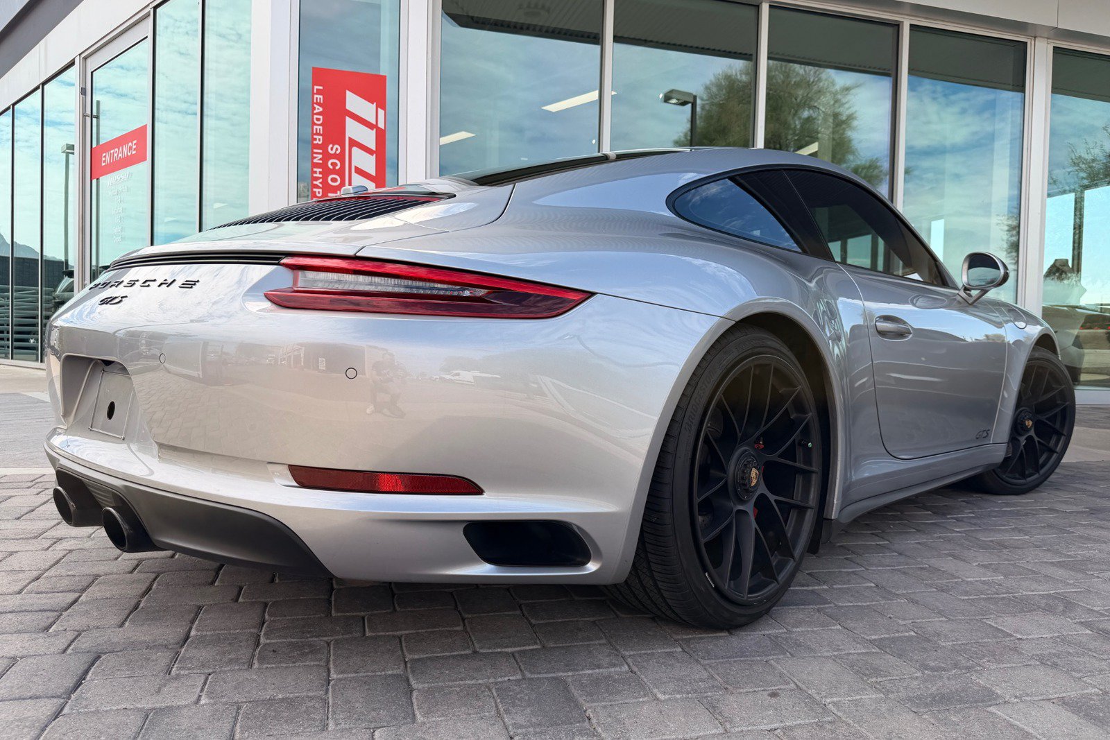 Used 2018 Porsche 911 GT3 RS image 8