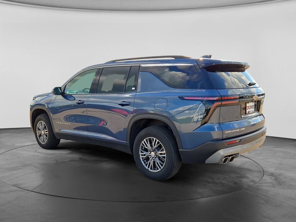 Used 2025 Chevrolet Traverse LT AWD/4WD image 8