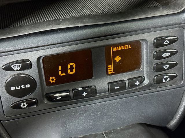 Used 2001 Porsche Boxster image 15