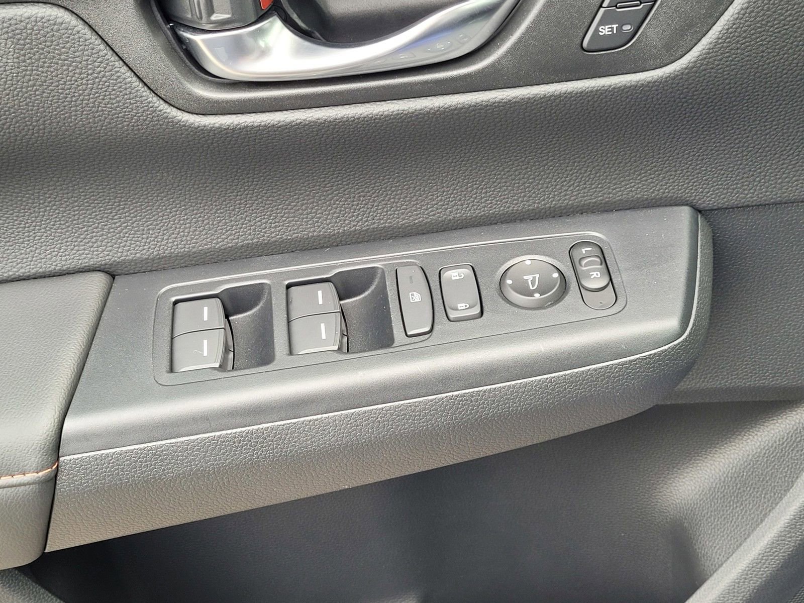 Certified 2025 Honda CR-V Sport-L image 17