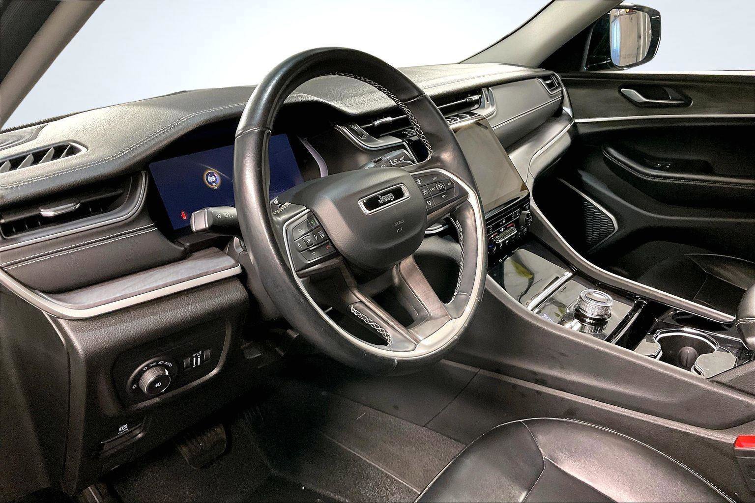 Used 2021 Jeep Grand Cherokee L Limited w/ Trailer Tow Package image 15