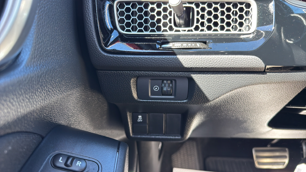 Used 2025 Honda Civic Sport image 21