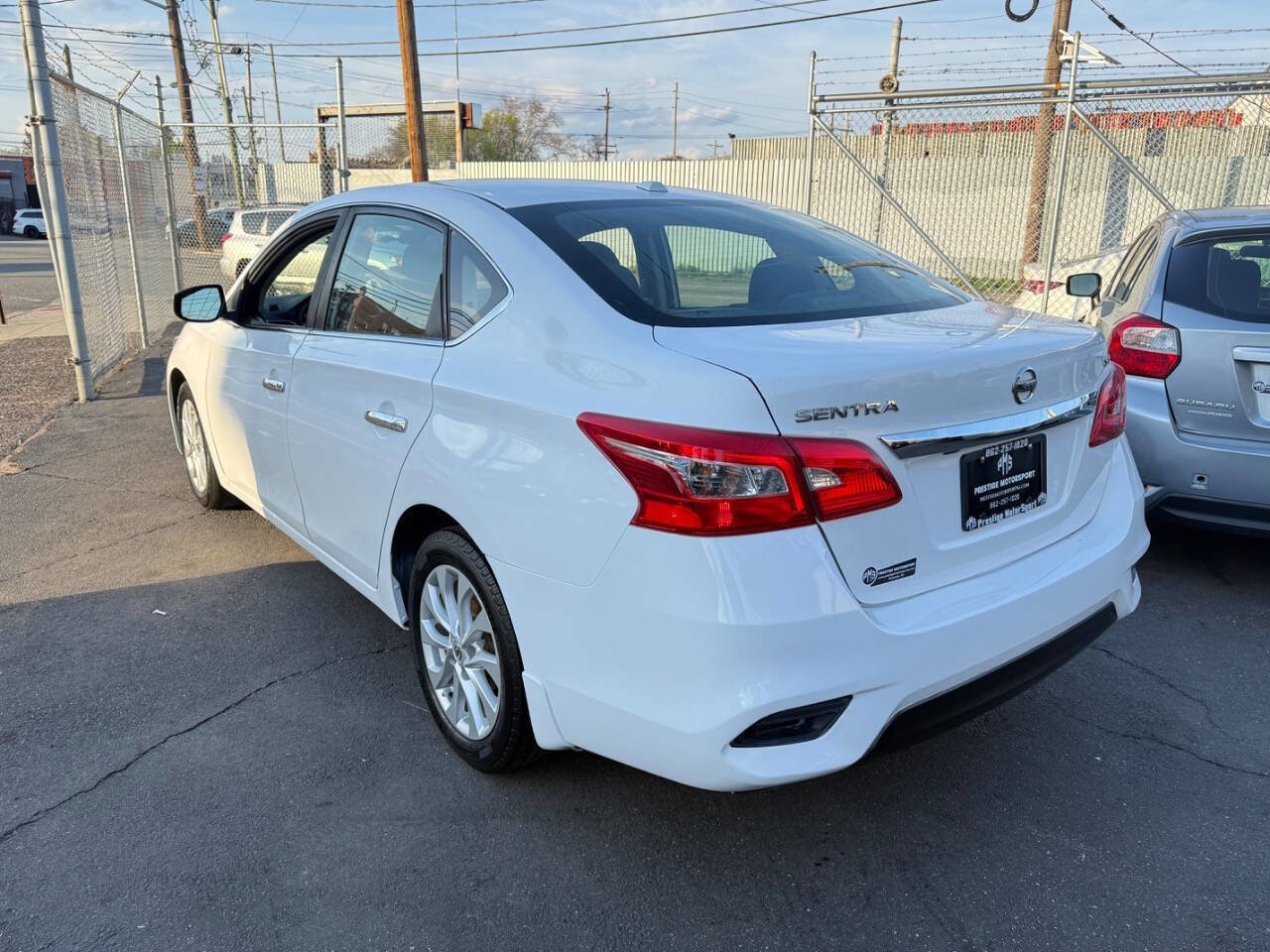 Used 2018 Nissan Sentra SV FWD image 3