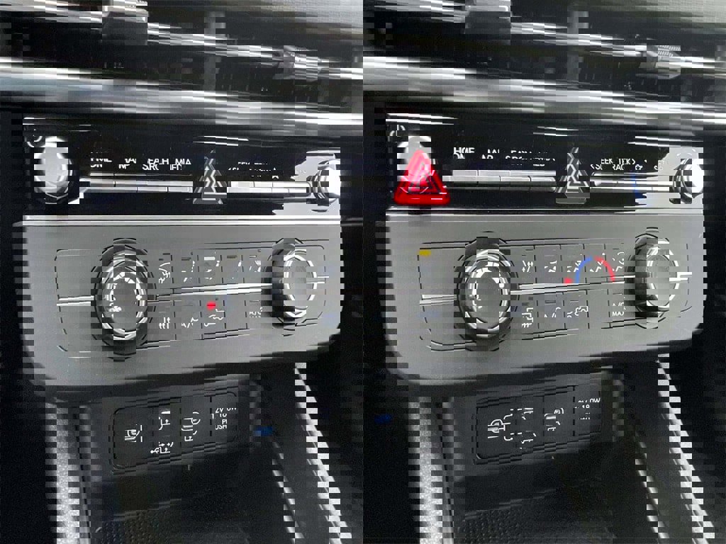 New 2026 Hyundai Santa Cruz SE image 13