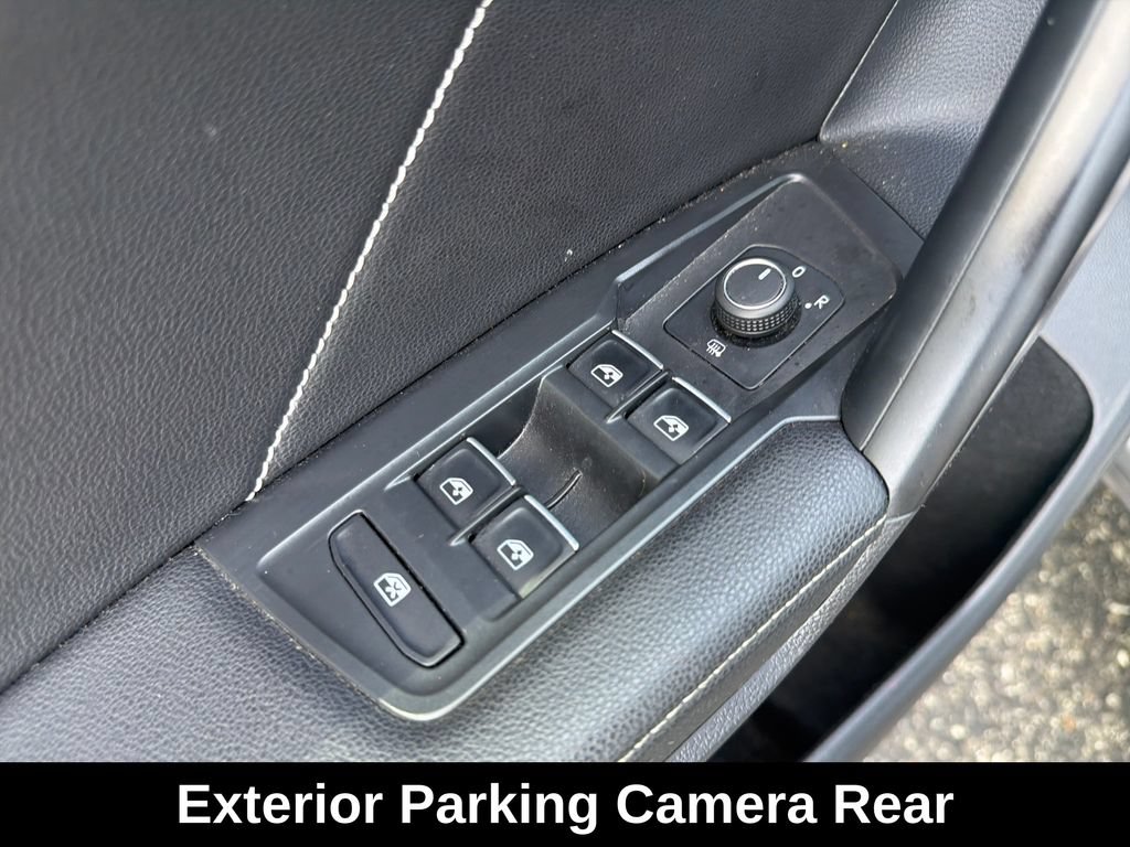 Used 2023 Volkswagen Tiguan SE R-Line FWD image 14