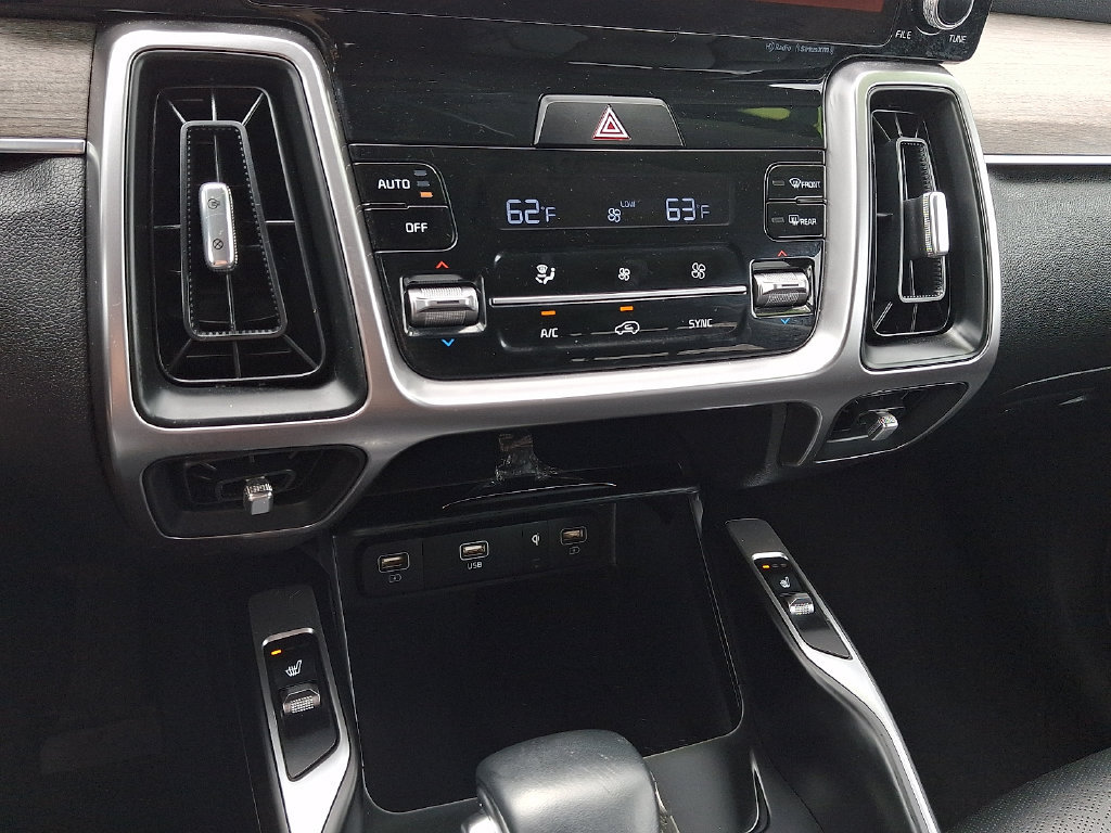 Certified 2023 Kia Sorento X-Line EX AWD/4WD image 19
