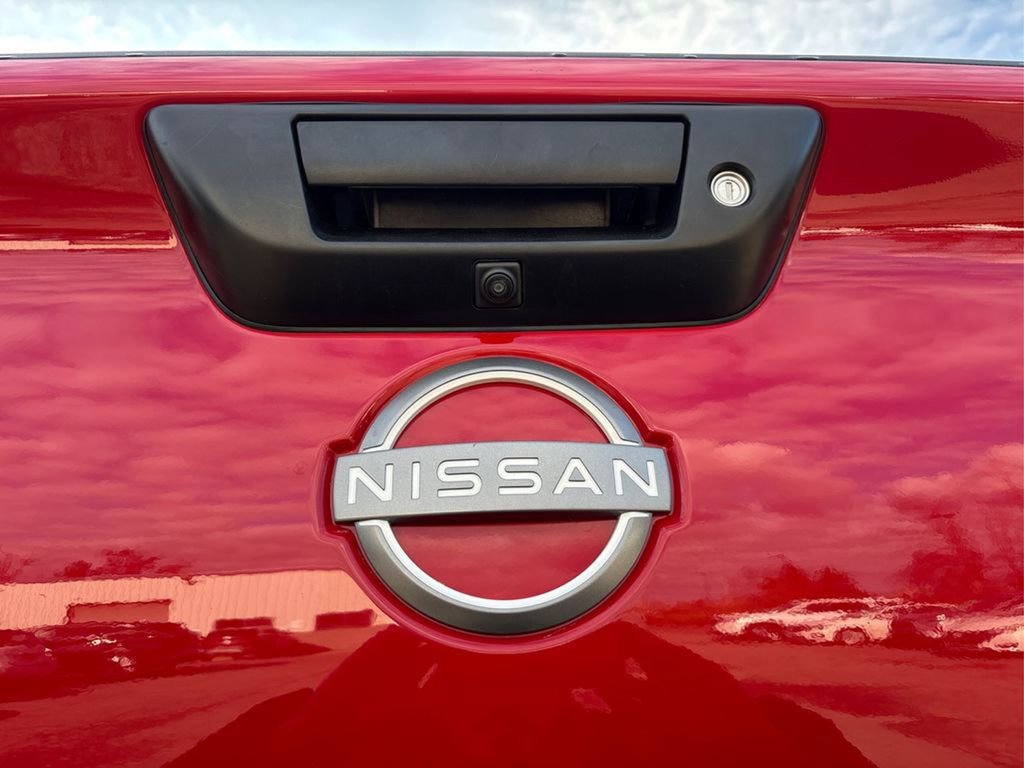 Used 2024 Nissan Titan SV w/ Accessory Utility Package image 16