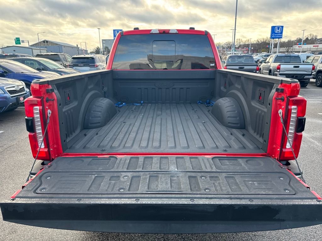 Used 2023 Ford F350 Lariat w/ Chrome Package image 7