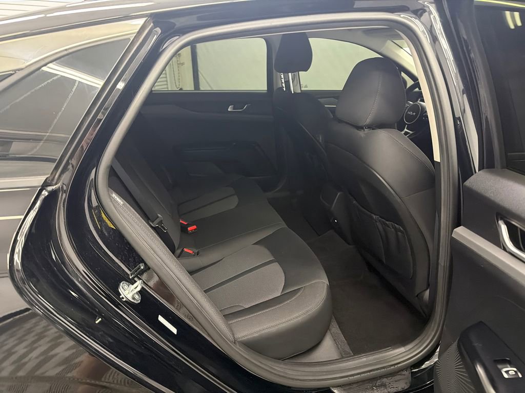 Used 2023 Kia K5 LXS image 16