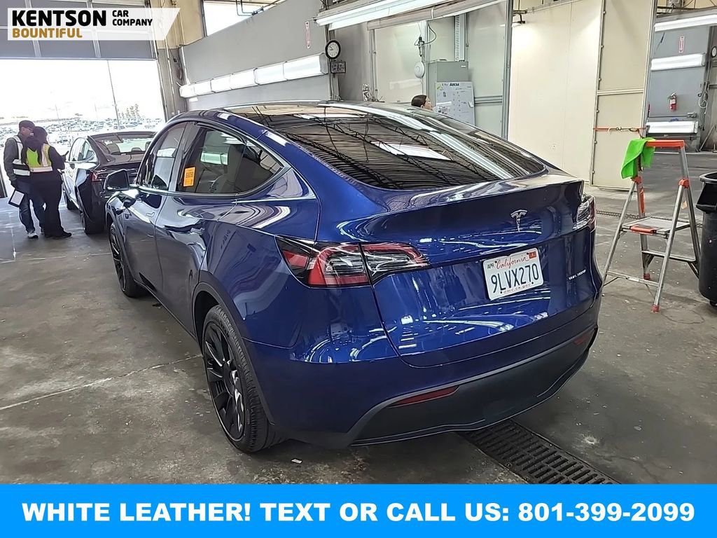 Used 2024 Tesla Model Y Long Range AWD/4WD image 3