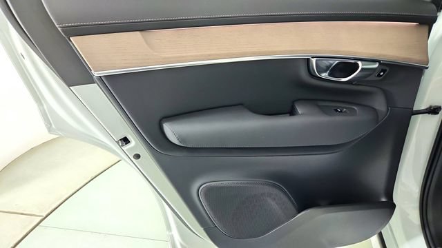 New 2026 Volvo XC90 T8 Plus w/ Protection Package AWD/4WD image 28