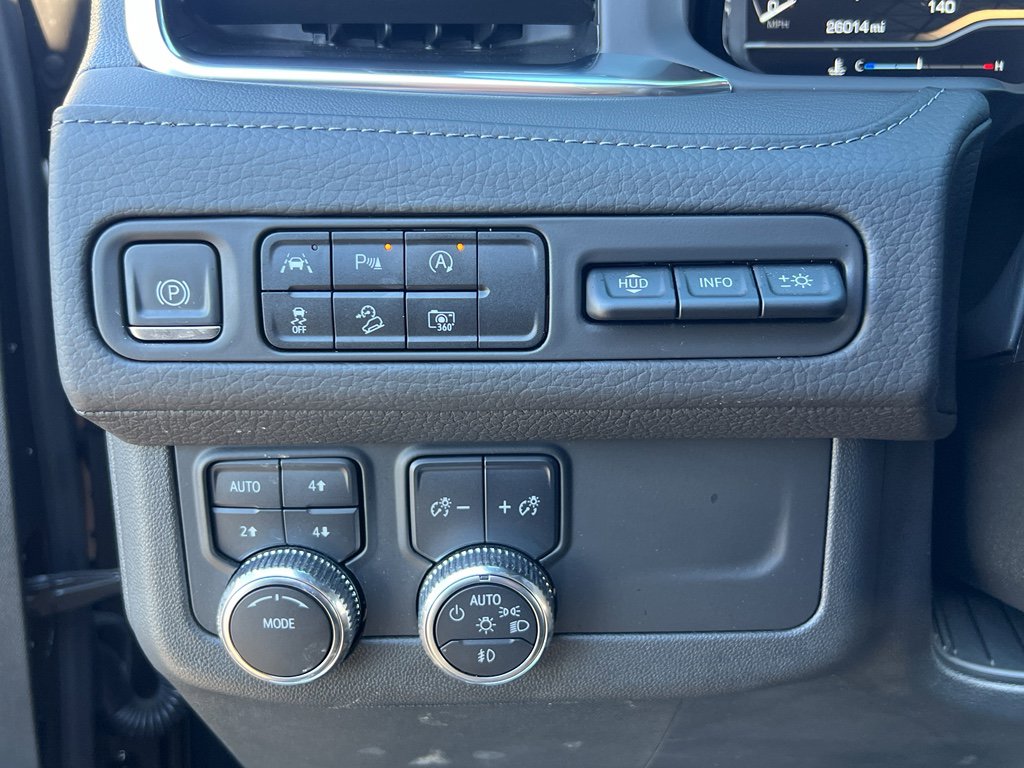 Used 2024 GMC Yukon Denali AWD/4WD image 19