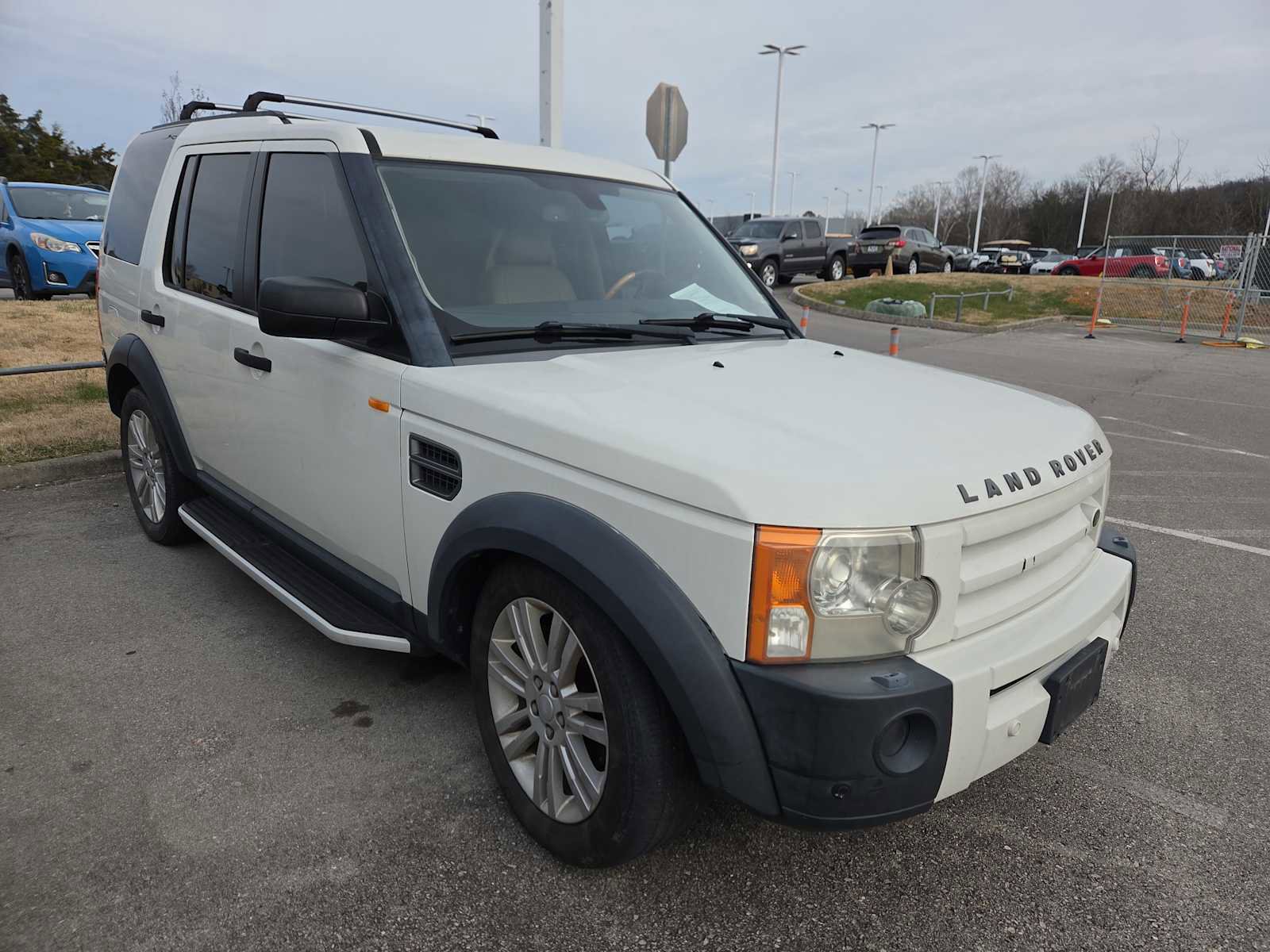 Used 2008 Land Rover LR3 HSE image 1