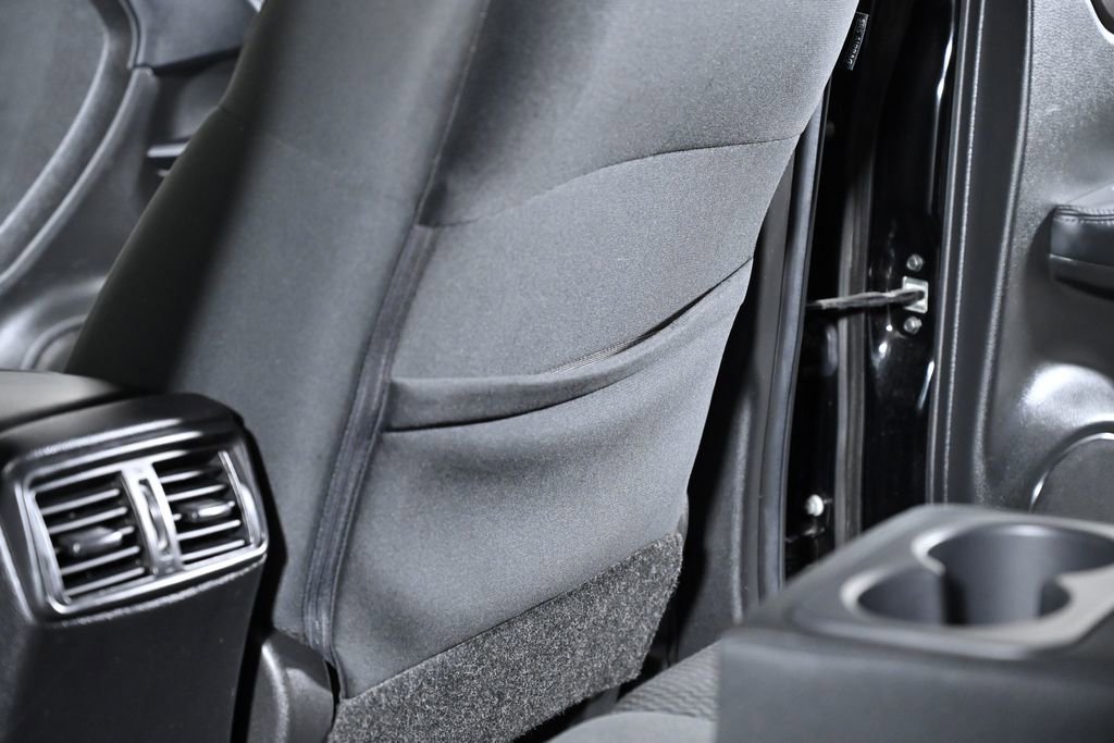 Used 2020 Nissan Rogue Sport S image 26