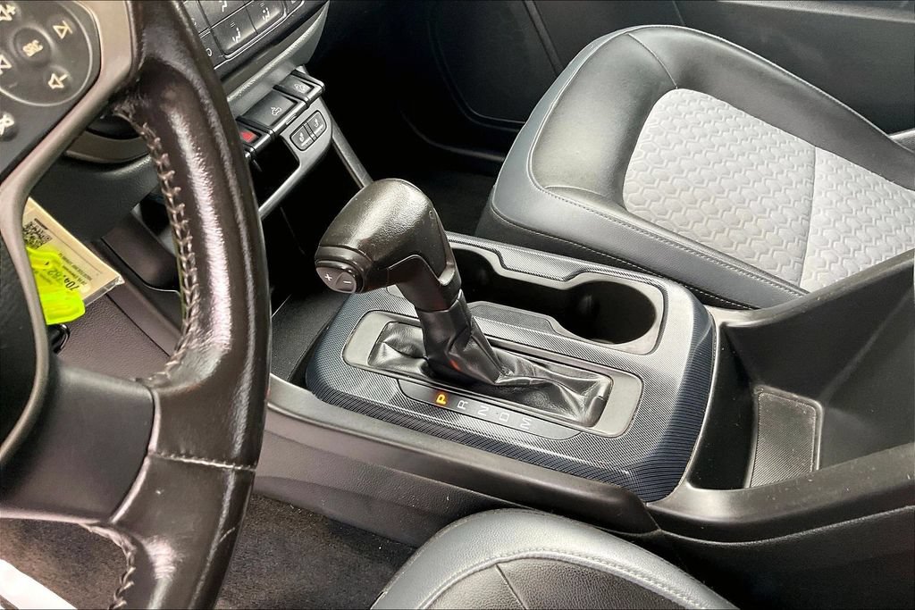 Used 2015 Chevrolet Colorado Z71 AWD/4WD image 16