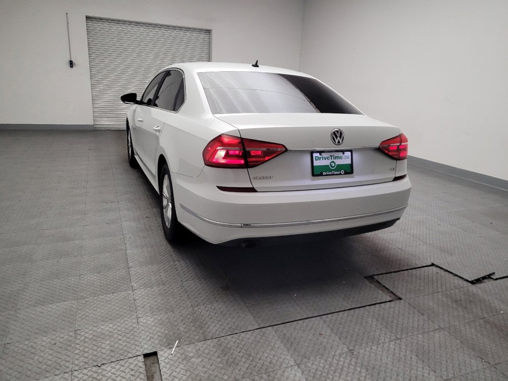 Used 2016 Volkswagen Passat 1.8T S image 6