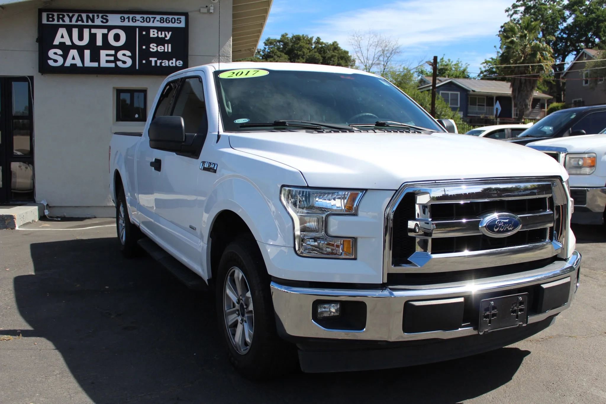 Used 2017 Ford F150 XLT w/ Trailer Tow Package image 3