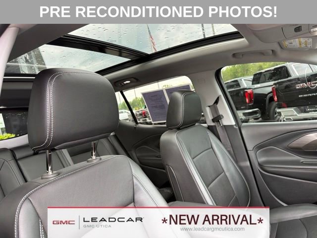 Used 2023 GMC Terrain SLT w/ Elevation Edition AWD/4WD image 12
