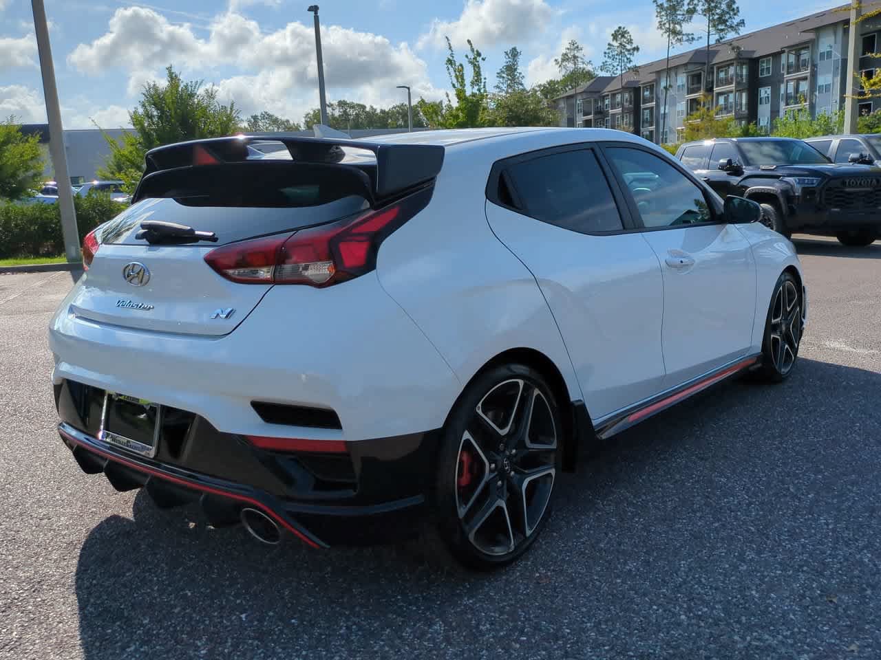 Used 2022 Hyundai Veloster N FWD image 6