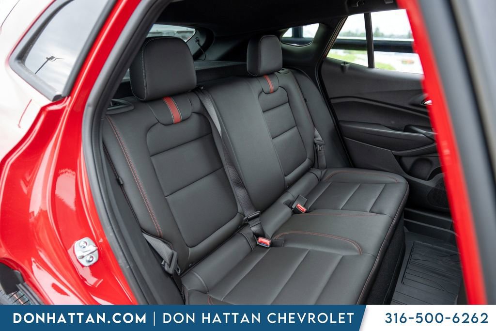 New 2026 Chevrolet Trax RS w/ Sunroof Package FWD image 26