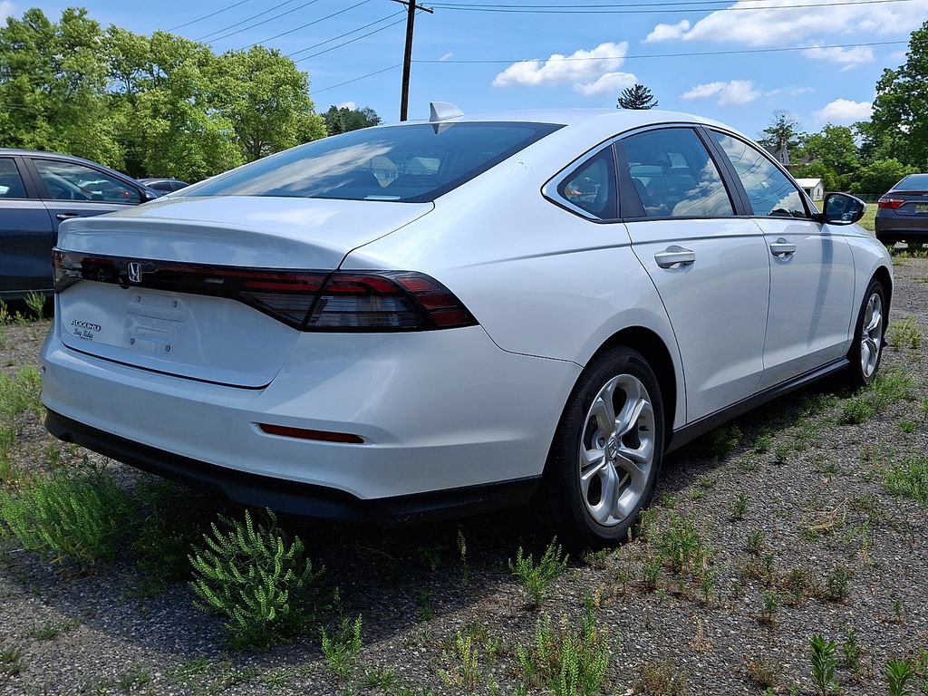 Used 2023 Honda Accord LX image 4