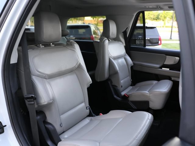 Used 2025 Ford Expedition Active AWD/4WD image 14