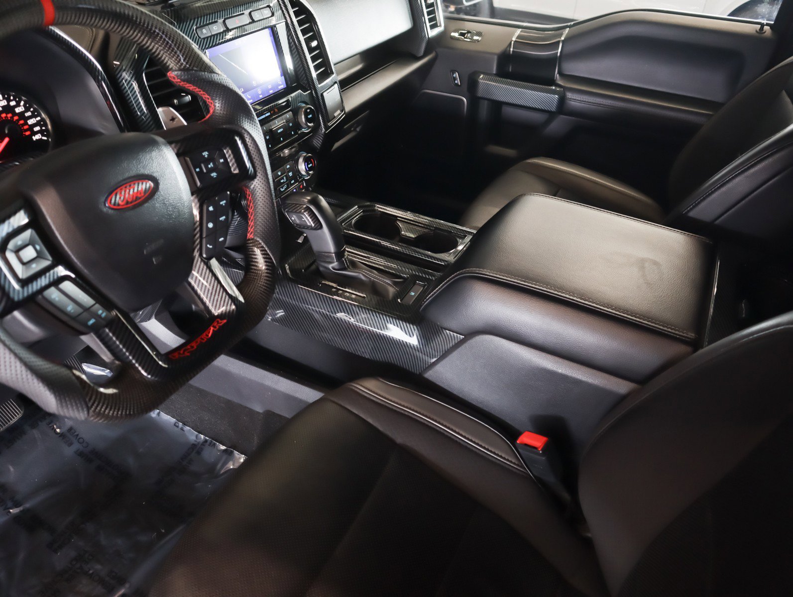 Used 2019 Ford F150 Raptor w/ Equipment Group 802A Luxury image 16