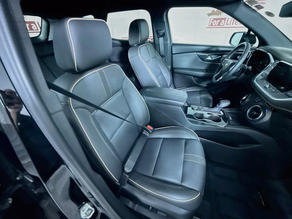 Used 2019 Chevrolet Blazer Premier w/ Driver Confidence II Package AWD/4WD image 33