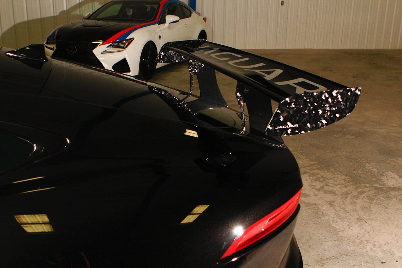 Used 2015 Jaguar F-TYPE R image 14