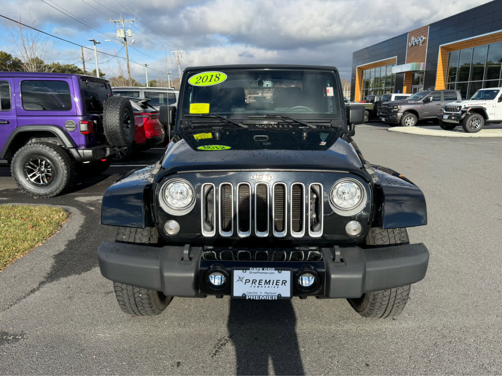 Used 2018 Jeep Wrangler Sahara w/ Connectivity Group image 3