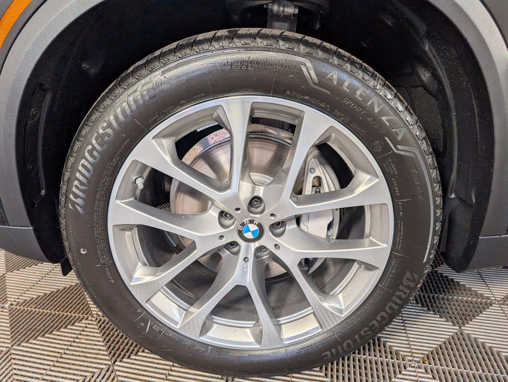 New 2026 BMW X5 xDrive40i w/ Premium Package AWD/4WD image 10