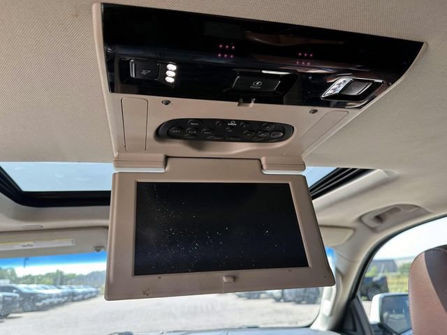 Used 2019 Cadillac Escalade Luxury AWD/4WD image 12